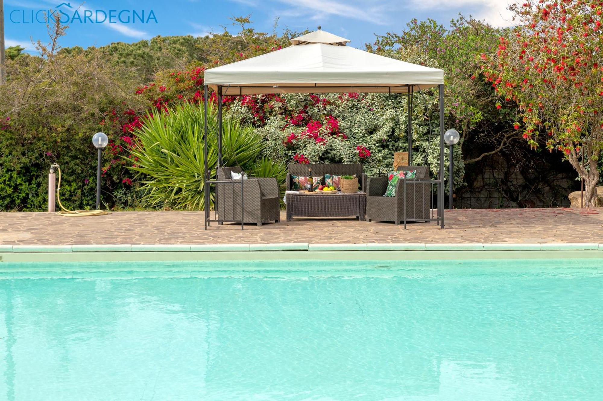 Villa Melograno With Exclusive Swimming Pool Surrounded By Greenery Campanedda Buitenkant foto